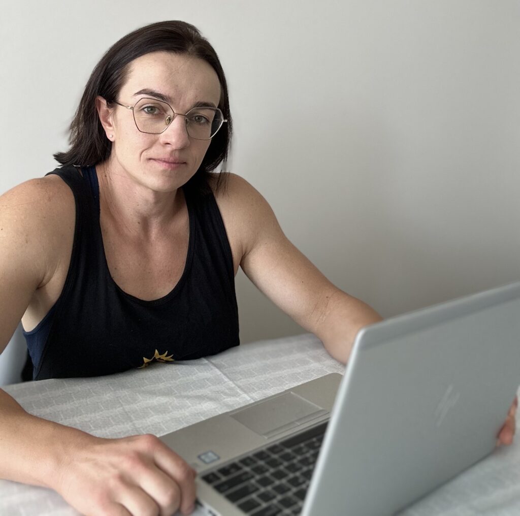 prowadzenie online