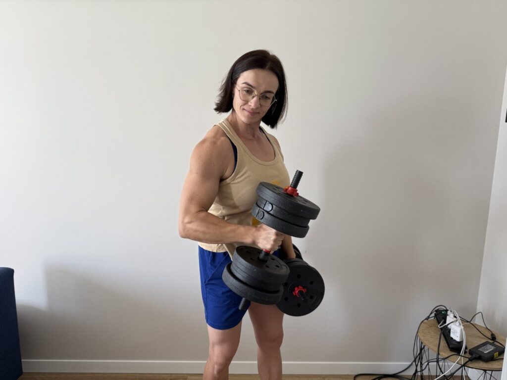 Natalia Warzyńska - trening z hantlami w domu, FBW dla kobiet